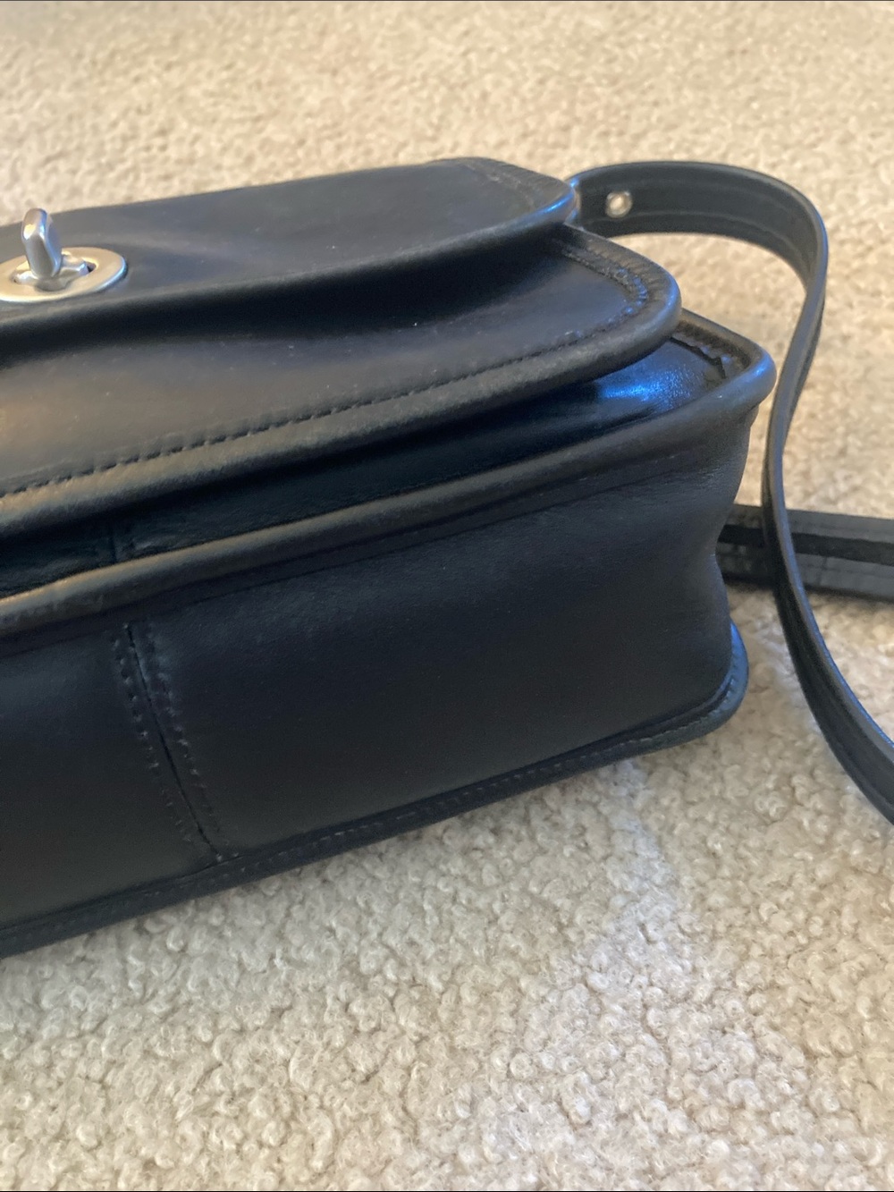 Vintage Coach 9061 Rambler Black Leather Shoulder Bag - Picture 5 of 16